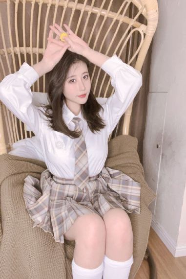 女教师1977未删减